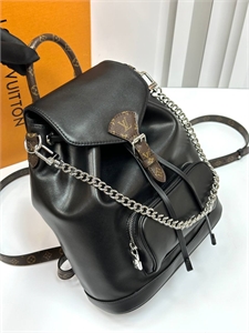 {{productViewItem.photos[photoViewList.activeNavIndex].Alt || productViewItem.photos[photoViewList.activeNavIndex].Description || 'Рюкзак YSL'}}