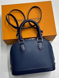 {{productViewItem.photos[photoViewList.activeNavIndex].Alt || productViewItem.photos[photoViewList.activeNavIndex].Description || 'Сумка LOUIS VUITTON'}}