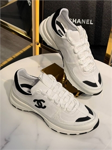 {{productViewItem.photos[photoViewList.activeNavIndex].Alt || productViewItem.photos[photoViewList.activeNavIndex].Description || 'Кроссовки CHANEL'}}