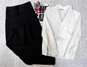 {{productViewItem.photos[photoViewList.activeNavIndex].Alt || productViewItem.photos[photoViewList.activeNavIndex].Description || 'Рубашка Chloe'}}