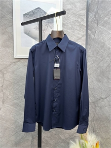 {{productViewItem.photos[photoViewList.activeNavIndex].Alt || productViewItem.photos[photoViewList.activeNavIndex].Description || 'Рубашка KITON'}}