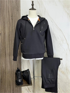 {{productViewItem.photos[photoViewList.activeNavIndex].Alt || productViewItem.photos[photoViewList.activeNavIndex].Description || 'Костюм HERMES'}}