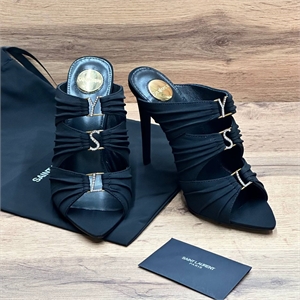 {{productViewItem.photos[photoViewList.activeNavIndex].Alt || productViewItem.photos[photoViewList.activeNavIndex].Description || 'Босоножки YSL'}}