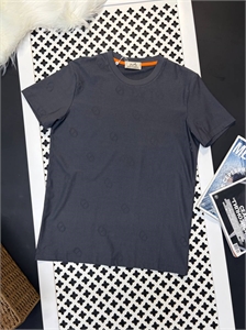 {{productViewItem.photos[photoViewList.activeNavIndex].Alt || productViewItem.photos[photoViewList.activeNavIndex].Description || 'Футболка HERMES'}}