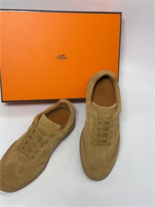 {{productViewItem.photos[photoViewList.activeNavIndex].Alt || productViewItem.photos[photoViewList.activeNavIndex].Description || 'Кеды HERMES'}}