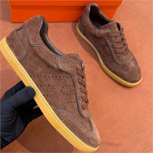 {{productViewItem.photos[photoViewList.activeNavIndex].Alt || productViewItem.photos[photoViewList.activeNavIndex].Description || 'Кеды HERMES'}}