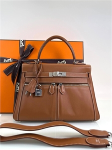 {{productViewItem.photos[photoViewList.activeNavIndex].Alt || productViewItem.photos[photoViewList.activeNavIndex].Description || 'Сумка HERMES'}}