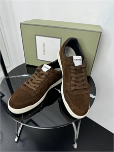 {{productViewItem.photos[photoViewList.activeNavIndex].Alt || productViewItem.photos[photoViewList.activeNavIndex].Description || 'Кеды TF из натуральной замши'}}