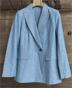 {{productViewItem.photos[photoViewList.activeNavIndex].Alt || productViewItem.photos[photoViewList.activeNavIndex].Description || 'Костюм BRUNELLO CUCINELLI'}}