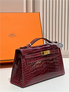 {{productViewItem.photos[photoViewList.activeNavIndex].Alt || productViewItem.photos[photoViewList.activeNavIndex].Description || 'Сумка HERMES'}}