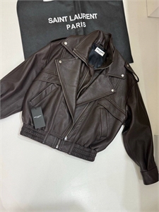 {{productViewItem.photos[photoViewList.activeNavIndex].Alt || productViewItem.photos[photoViewList.activeNavIndex].Description || 'Куртка YSL'}}