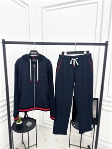 {{productViewItem.photos[photoViewList.activeNavIndex].Alt || productViewItem.photos[photoViewList.activeNavIndex].Description || 'Костюм KITON'}}