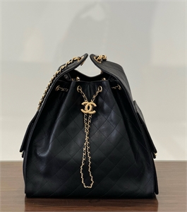 {{productViewItem.photos[photoViewList.activeNavIndex].Alt || productViewItem.photos[photoViewList.activeNavIndex].Description || 'Сумка CHANEL'}}