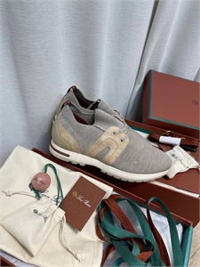 {{productViewItem.photos[photoViewList.activeNavIndex].Alt || productViewItem.photos[photoViewList.activeNavIndex].Description || 'Кроссовки LORO PIANA'}}