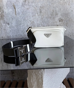 {{productViewItem.photos[photoViewList.activeNavIndex].Alt || productViewItem.photos[photoViewList.activeNavIndex].Description || 'Сумка DIOR'}}