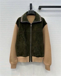 {{productViewItem.photos[photoViewList.activeNavIndex].Alt || productViewItem.photos[photoViewList.activeNavIndex].Description || 'Куртка MIU MIU'}}