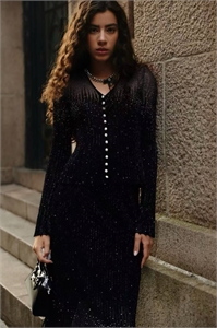 {{productViewItem.photos[photoViewList.activeNavIndex].Alt || productViewItem.photos[photoViewList.activeNavIndex].Description || 'Костюм ERMANO SCERVINO'}}