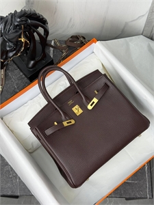 {{productViewItem.photos[photoViewList.activeNavIndex].Alt || productViewItem.photos[photoViewList.activeNavIndex].Description || 'Сумка HERMES'}}