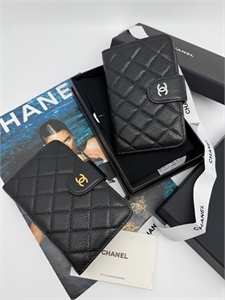 {{productViewItem.photos[photoViewList.activeNavIndex].Alt || productViewItem.photos[photoViewList.activeNavIndex].Description || 'Обложка - Кошелек CHANEL'}}