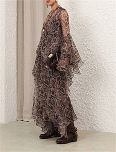 {{productViewItem.photos[photoViewList.activeNavIndex].Alt || productViewItem.photos[photoViewList.activeNavIndex].Description || 'Платье ZIMMERMANN'}}