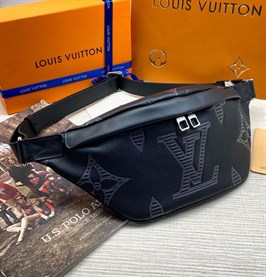 Поясная сумка Louis Vuitton 2379