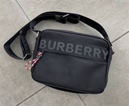 сумка Burberry 10995