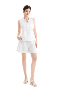{{productViewItem.photos[photoViewList.activeNavIndex].Alt || productViewItem.photos[photoViewList.activeNavIndex].Description || 'Костюм Schiaparelli'}}