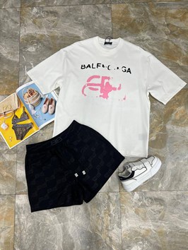 Шорты Balenciaga бежевые 58579