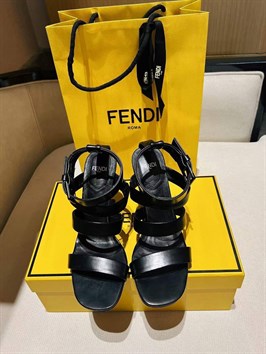 Босоножки Fendi 70624