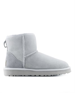 UGG 12561