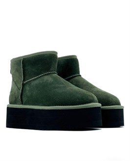 UGG 12681