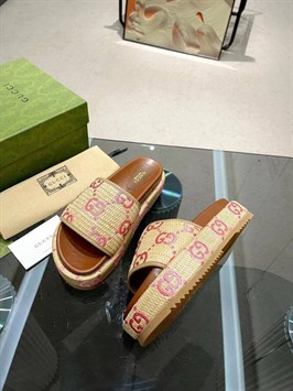 Тапочки Gucci 57027