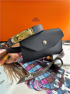 {{productViewItem.photos[photoViewList.activeNavIndex].Alt || productViewItem.photos[photoViewList.activeNavIndex].Description || 'Ремень HERMES'}}