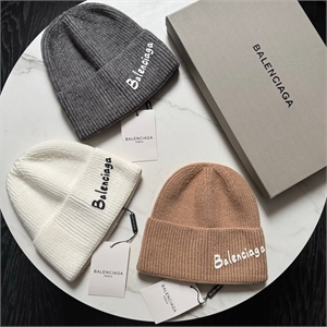 Шапка Balenciaga 104581 - фото 100710