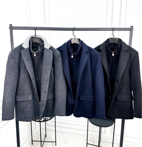 пальто Kiton 105036