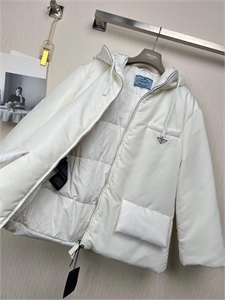 Куртка PRADA 105114