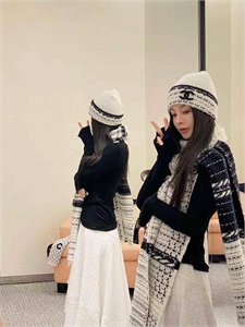 Комплект CHANEL 105412