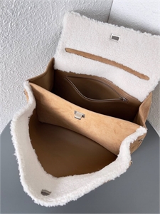 Сумка BALENCIAGA Medium 112909