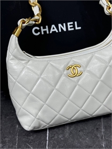 Сумка CHANEL 104824