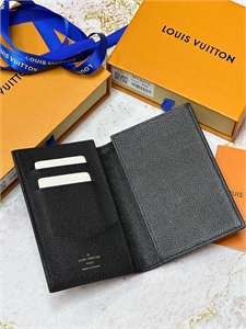 Обложка  LOUIS VUITTON 114367