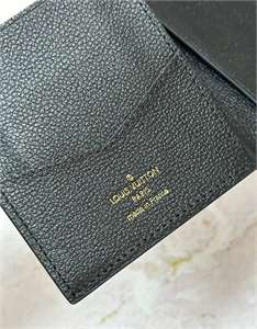 Обложка  LOUIS VUITTON 114367