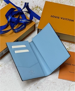 Обложка  LOUIS VUITTON 114374