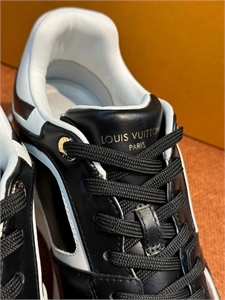 Кроссовки LOUIS VUITTON 115154