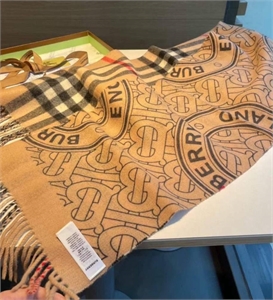 Шарф BURBERRY 115159