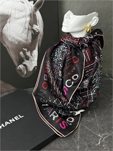 Платок CHANEL 116211