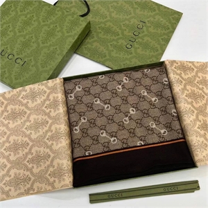 Платок GUCCI 105202