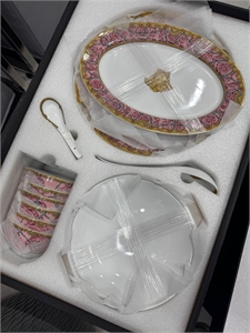 Обеденный набор на 6 персон VERSACE 118401