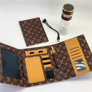 Набор LOUIS VUITTON 118596