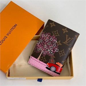 Обложка на паспорт LOUIS VUITTON 118584