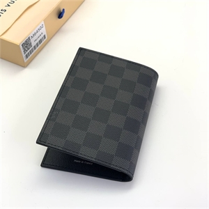 Обложка на паспорт LOUIS VUITTON 118668